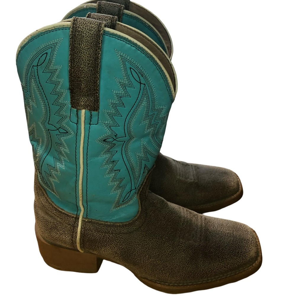 Women’s ariat cowboy boots￼